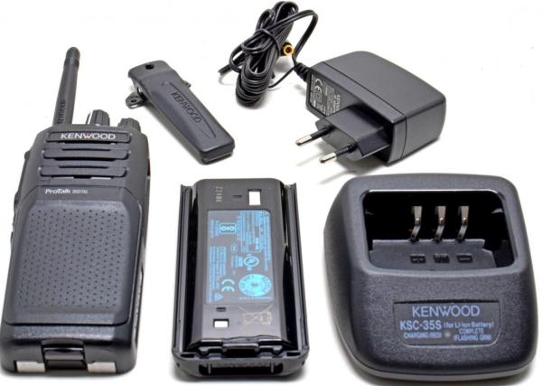Kenwood TK-3701D PMR analog digital
